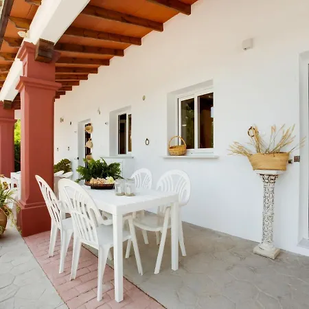 Simplistic In Costa Near Seabeach Holiday home *